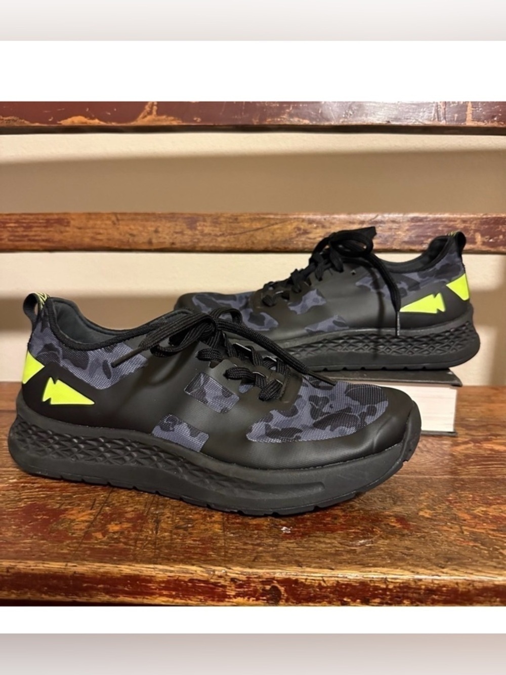 Go Ruck Rough Runner Midnight Frogskin Acid Lime Shoes Running Athletic Sneakers